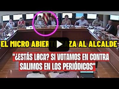 Embedded thumbnail for Video: Un micro abierto PILLA al Alcalde del PP sobre la gratuidad de la educación: Si votamos en contra...