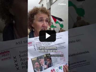 Embedded thumbnail for Video: Un grupo de pensionistas protesta en la visita de Feijóo a Córdoba por no aprobar el decreto Ómnibus