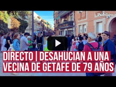 Embedded thumbnail for Video: Desahucian a una mujer de 79 años y su hija en Getafe