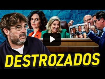 Embedded thumbnail for Video: JORDI ÉVOLE DESTROZA AL PP Y SU CAMPAÑA USANDO A LAS VÍCTIMAS DE ETA