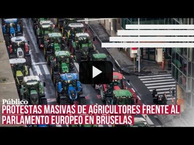 Embedded thumbnail for Video: Miles de agricultores toman el barrio europeo de Bruselas