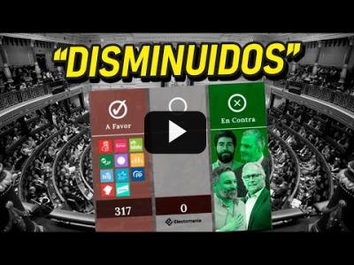 Embedded thumbnail for Video: VOX SE NIEGA A QUITAR EL TERMINO DISMINUIDO DE LA CONSTITUCIÓN
